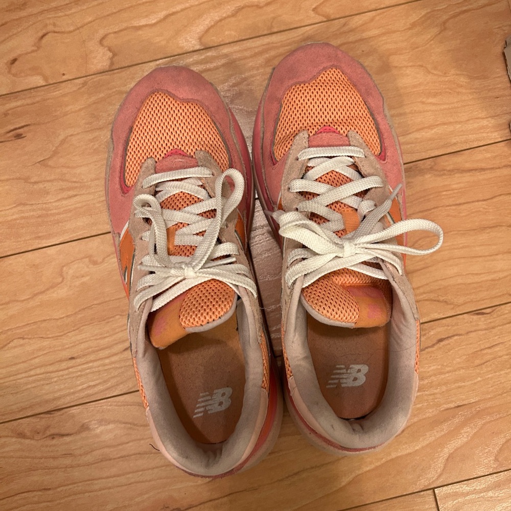New Balance 57/40 'valentine's Day' Sneakers - Pink and Orange